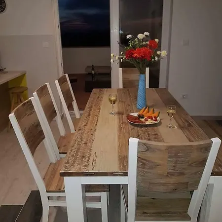 Apartamento Bura Povljana